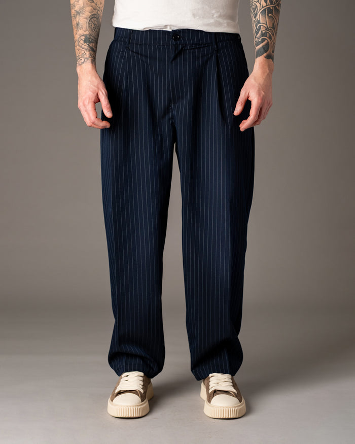 Pantalone relaxed fit gessato