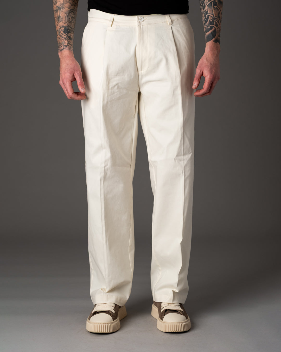 Pantalone baggy in cotone gabardine